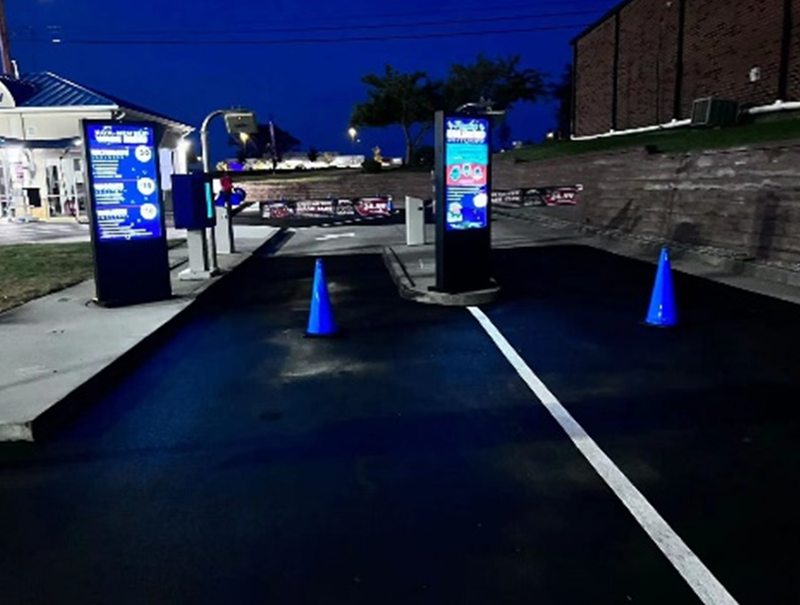 outdoor floor standing digital signage